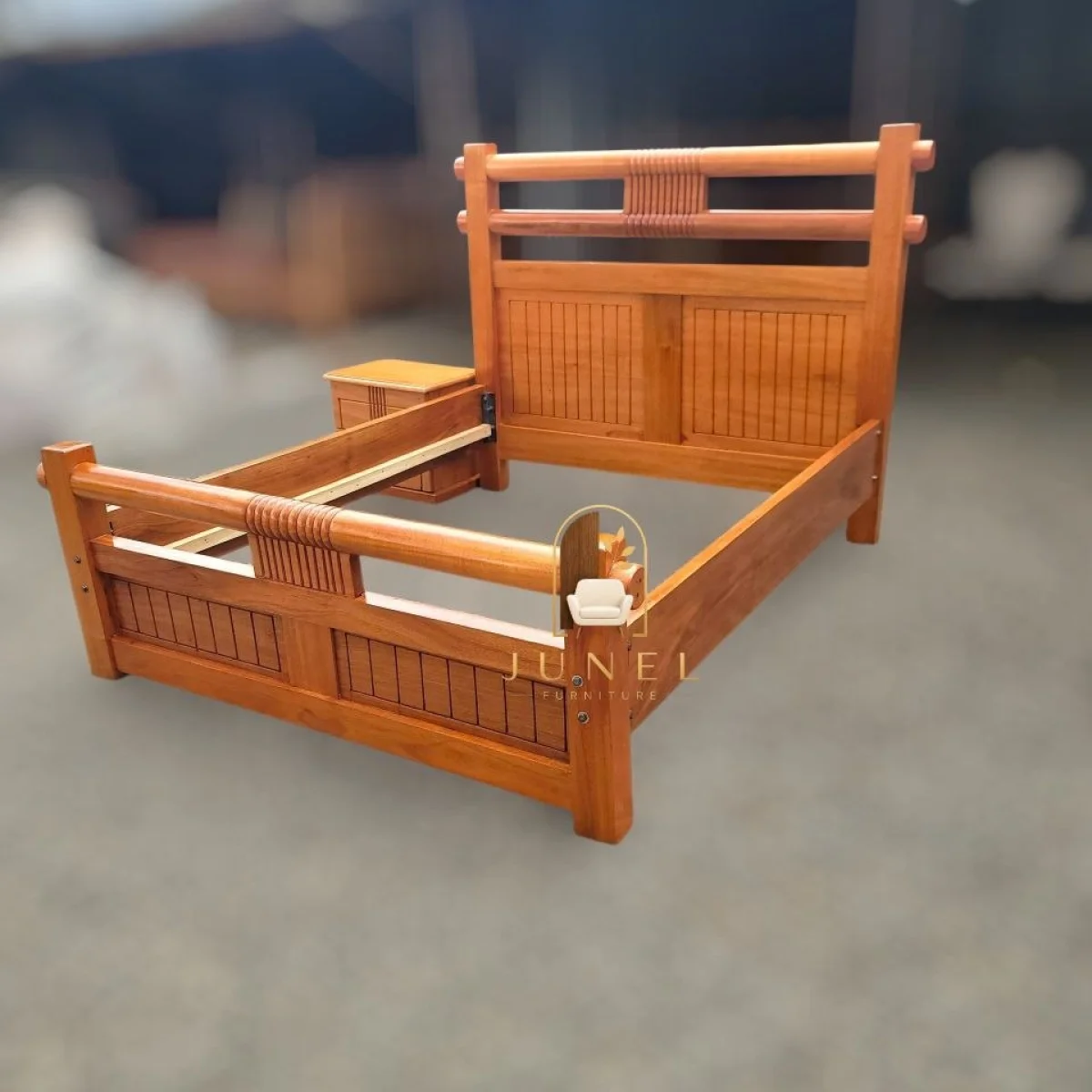 Regal Crest Solid Mahogany Bed